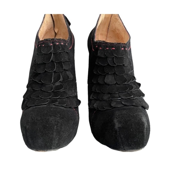 L.A.M.B Black Suede Women's Heels - Picture 4 of 12